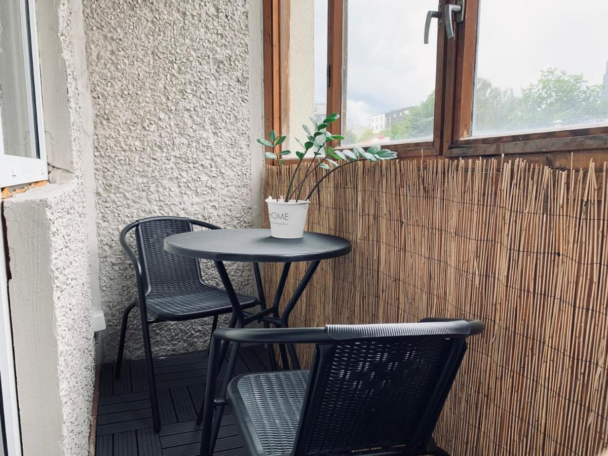 You'Ll Love This Large Apartment! Free Parking! Tallinn Eksteriør bilde